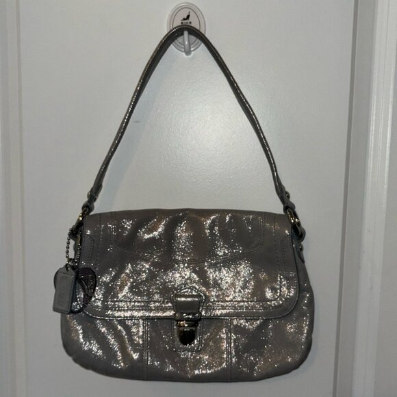 Authentic Coach Poppy Silver Leather Layla Shoulder Bag Y2K - Picture 5 of 9